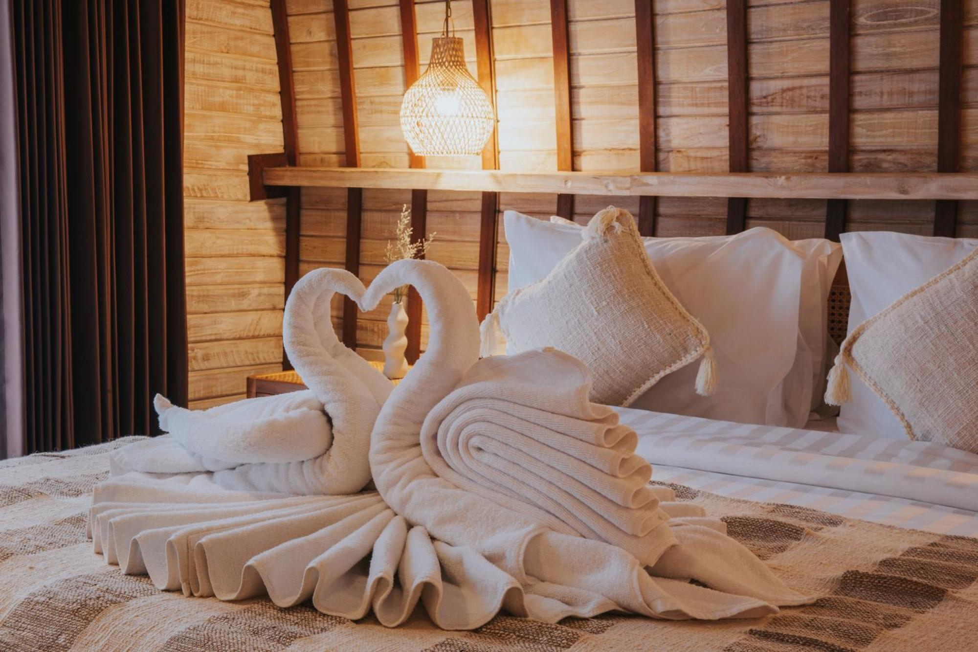 Ratan Uluwatu Hotel And Villas Екстер'єр фото