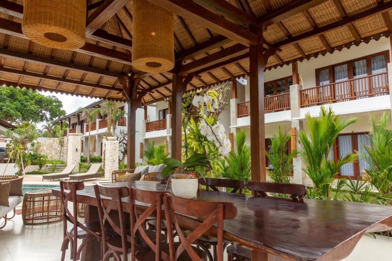 Ratan Uluwatu Hotel And Villas Екстер'єр фото