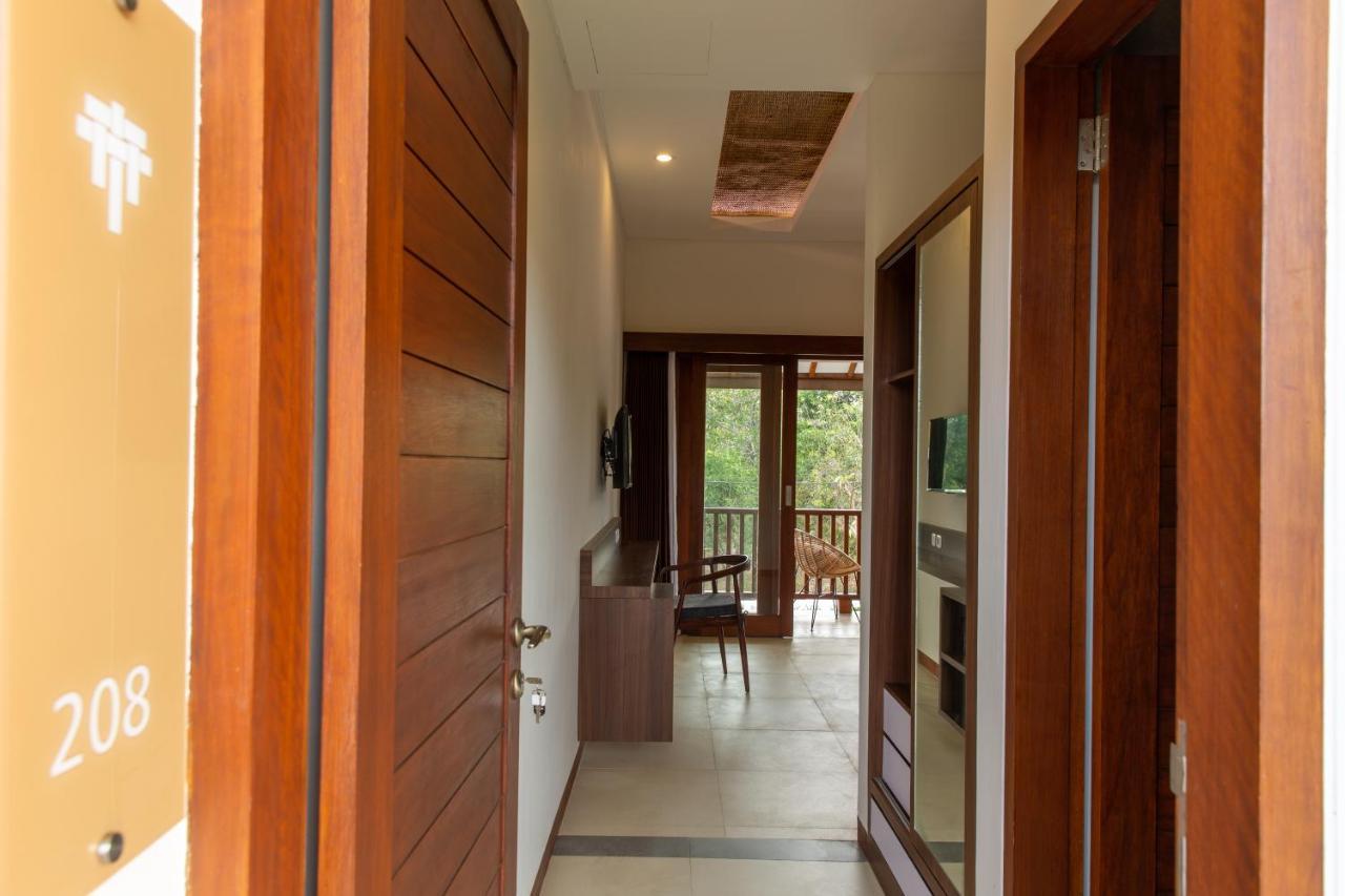 Ratan Uluwatu Hotel And Villas Екстер'єр фото